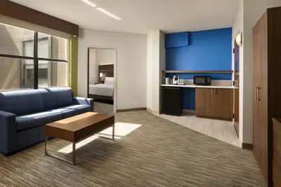 Photo 5 - Holiday Inn Express & Suites Irving Dfw Airport North by IHG