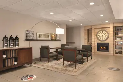 Photo 5 - Country Inn & Suites by Radisson, Port Clinton, OH