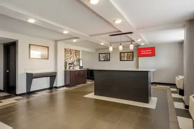 Photo 4 - Red Roof Inn Alexandria, LA