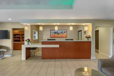 Photo 4 - Best Western Plus South Coast Inn