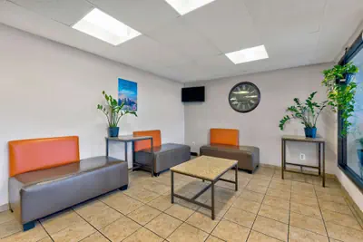 Photo 4 - Motel 6 Oak Creek, WI