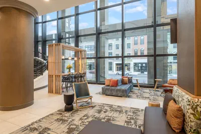 Photo 3 - Hilton Garden Inn Toledo Downtown