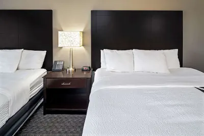 Photo 5 - La Quinta Inn & Suites by Wyndham Anaheim
