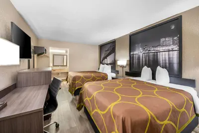 Photo 5 - Super 8 by Wyndham Metairie