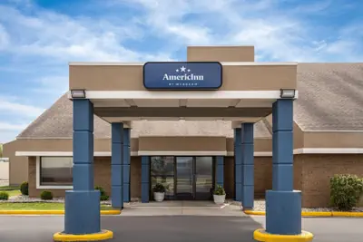 Photo 2 - AmericInn by Wyndham Marshfield
