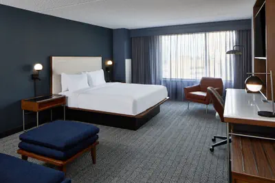 Photo 2 - Courtyard By Marriott Detroit Downtown
