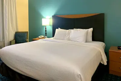 Photo 2 - Country Inn & Suites by Radisson, Bismarck-Mandan