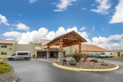 Photo 2 - Columbia River Hotel and Conference Center, an Ascend Collection Hotel