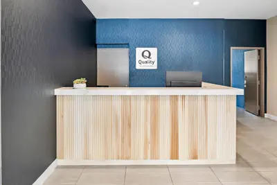 Photo 5 - Quality Inn & Suites Hermosa Beach