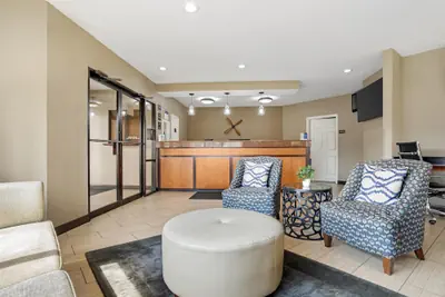 Photo 3 - Best Western Airport Inn