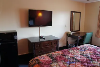 Photo 5 - Coratel Inn and Suites Maple Grove