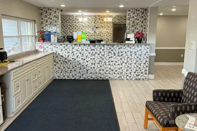 Photo 3 - Days Inn by Wyndham Moosic