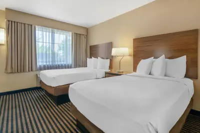 Photo 2 - Best Western Town House Lodge