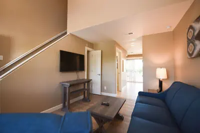 Photo 5 - Waterside Suites & Marina
