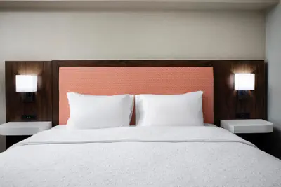 Photo 4 - Hampton Inn Meridian