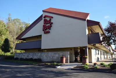 Photo 2 - Red Roof Inn St Clairsville - Wheeling West