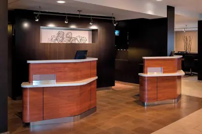Photo 3 - Courtyard by Marriott Chicago Naperville