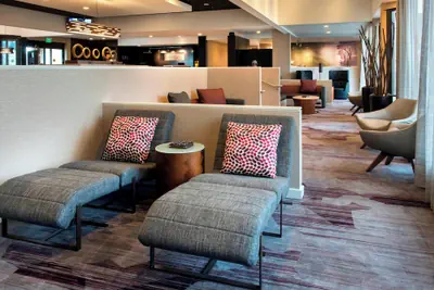 Photo 2 - Courtyard by Marriott Chicago Naperville