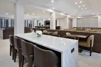 Photo 2 - DoubleTree by Hilton Detroit Novi