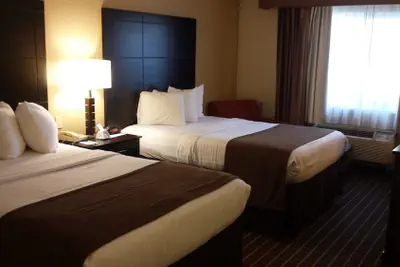 Photo 3 - Quality Inn & Suites Morgantown - University Area