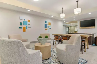 Photo 4 - Sonesta ES Suites Torrance Redondo Beach