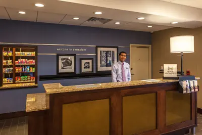 Photo 4 - Hampton Inn & Suites Philadelphia/Bensalem