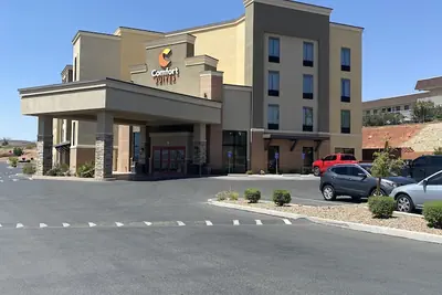 Photo 2 - Comfort Suites St George - University Area