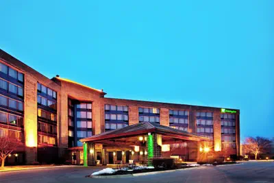 Photo 2 - Holiday Inn Chicago Nw Crystal Lk Conv Ctr by IHG