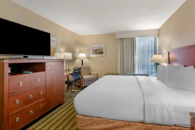 Photo 2 - Best Western North Roanoke