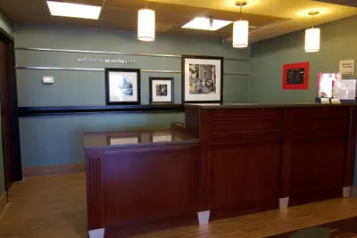 Photo 4 - Hampton Inn Winchester-University/Mall Area