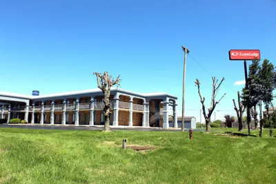 Photo 2 - Econo Lodge Franklin South