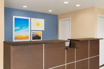 Photo 5 - Days Inn by Wyndham Middletown/Newport Area