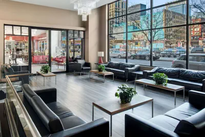 Photo 3 - Travelodge by Wyndham Downtown Chicago