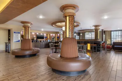 Photo 3 - Best Western Aspen Hotel