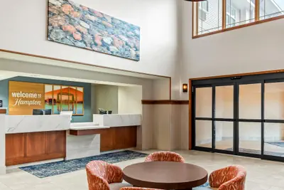 Photo 4 - Hampton Inn Duluth Canal Park