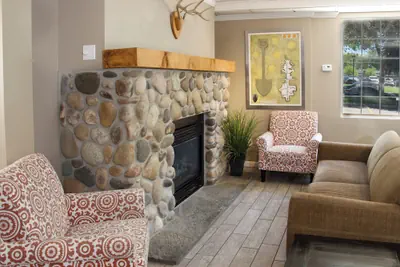Photo 5 - Hilltop Inn by Riversage