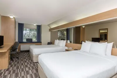 Photo 4 - Baymont Inn & Suites by Wyndham Anchorage Airport