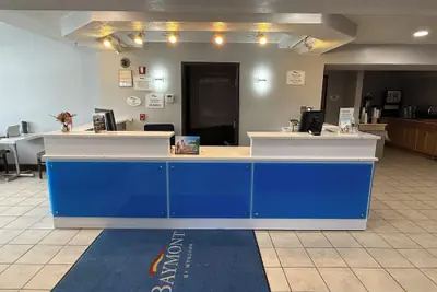 Photo 2 - Baymont Inn & Suites by Wyndham Anchorage Airport