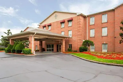 Photo 2 - Quality Inn & Suites Germantown North