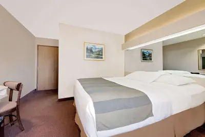 Photo 5 - Microtel Inn & Suites by Wyndham Joplin