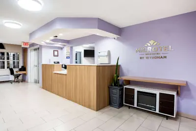 Photo 5 - Microtel Inn & Suites by Wyndham Southern Pines / Pinehurst