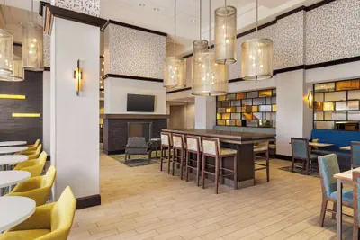 Photo 2 - Hampton Inn by Hilton Shelton