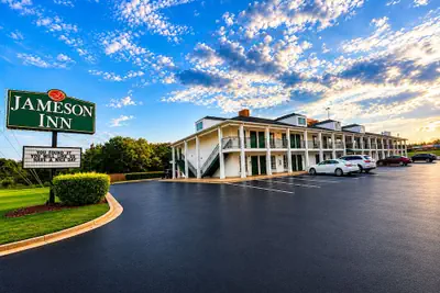 Photo 2 - Jameson Inn Perry