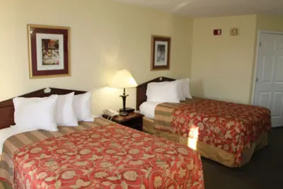Photo 3 - Jameson Inn Perry
