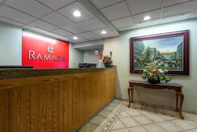 Photo 3 - Ramada by Wyndham SeaTac Airport North