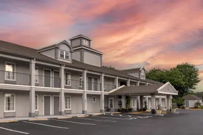 Photo 2 - SureStay Plus Hotel by Best Western Asheboro