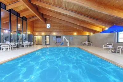 Photo 2 - AmericInn by Wyndham Mankato Event Center