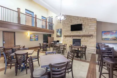 Photo 3 - AmericInn by Wyndham Mankato Event Center