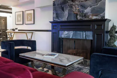Photo 3 - Ascot Suites