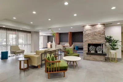 Photo 3 - Best Western Plus Las Colinas Inn & Suites